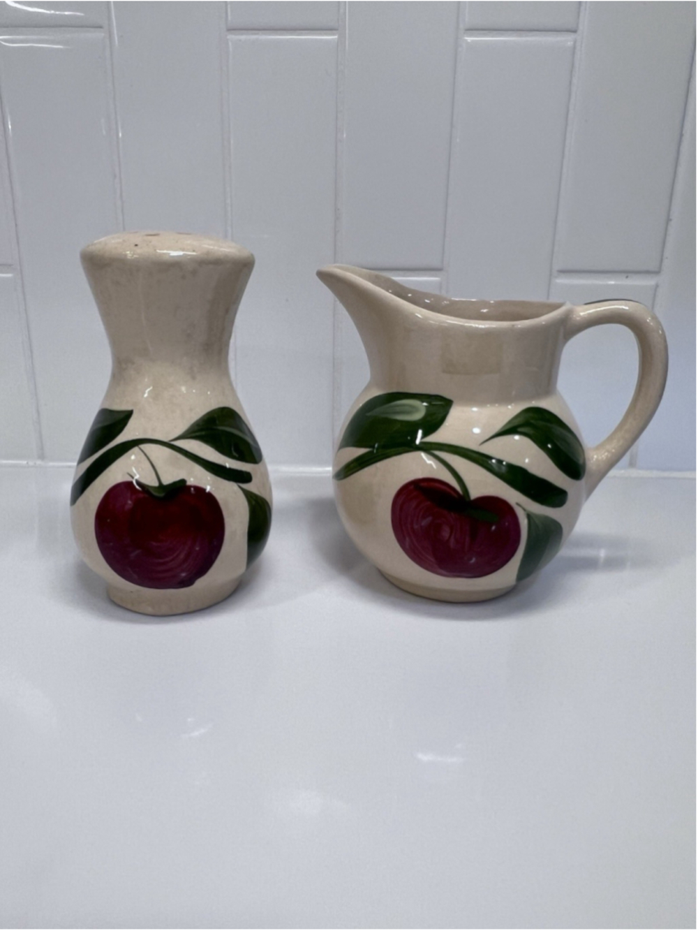 Vintage Watt Pottery Apple #62 Creamer Pitcher And Salt Shaker